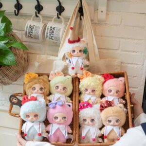 Liila's lucky cat plush v3
