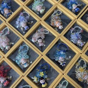 Blindbag hairpin figures